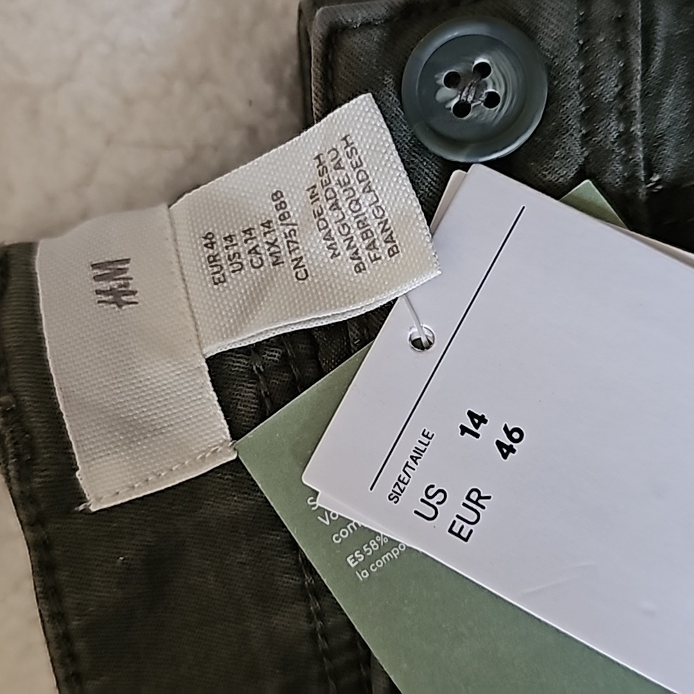 Green pants... brand new - Picture 3 of 5